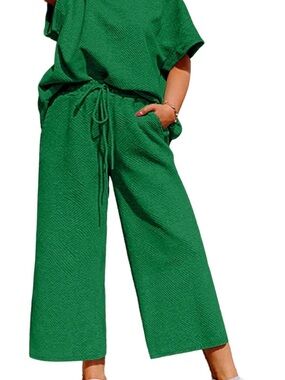 2 Piece Lounge Set in Green with a Geometric Basketweave Pattern Plus Size
